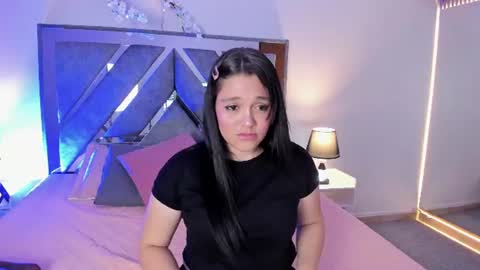 Snapshot of astrid_williams_ chatting on 07/01/26, 02:35 Astrid online show from 07/01/26, 02:35