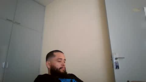 Snapshot of astro_boy_01 chatting on 05/24/26, 07:41 astro_boy_01 online show from 05/24/26, 07:41
