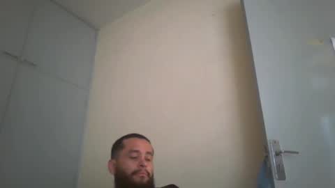 Snapshot of astro_boy_01 chatting on 05/31/26, 09:05 astro_boy_01 online show from 05/31/26, 09:05