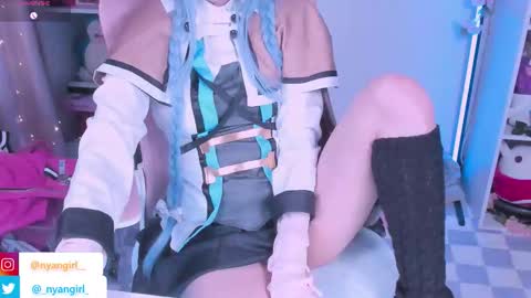 Bonnie online show from 09/15/25, 07:36