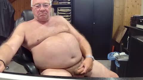Snapshot of asusandy chatting on 05/02/26, 03:11 asusandy online show from 05/02/26, 03:11