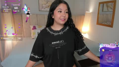 Snapshot of atena_cuteee chatting on 12/13/24, 03:05 sofia online show from 12/13/24, 03:05