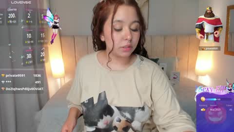 Snapshot of atena_cuteee chatting on 02/01/25, 05:07 sofia online show from 02/01/25, 05:07