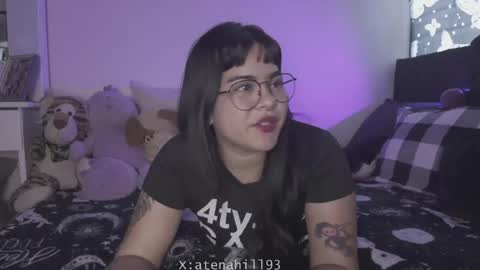 Snapshot of atena_hill93 chatting on 06/03/26, 10:04 Atena online show from 06/03/26, 10:04