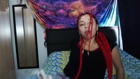Snapshot of atena_messy chatting on 11/23/25, 08:41 atena messy online show from 11/23/25, 08:41