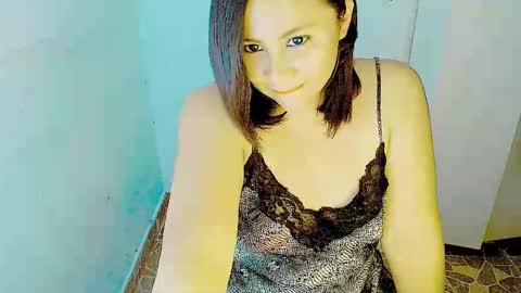 Snapshot of atenas18022 chatting on 09/12/25, 10:43 Xixi2024 online show from 09/12/25, 10:43