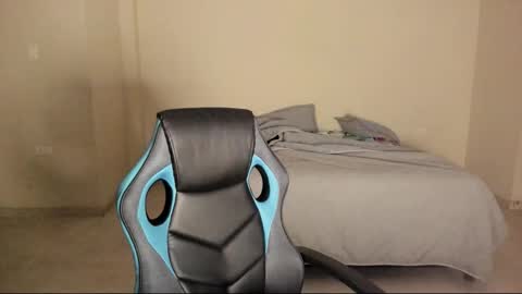 atenas online show from 12/17/25, 09:26