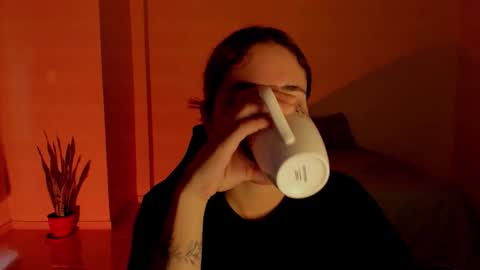 Snapshot of atenas__05 chatting on 02/09/26, 05:17 atenas online show from 02/09/26, 05:17