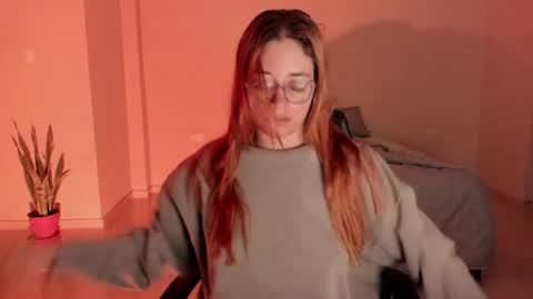 Snapshot of atenas__05 chatting on 02/14/26, 09:28 atenas online show from 02/14/26, 09:28