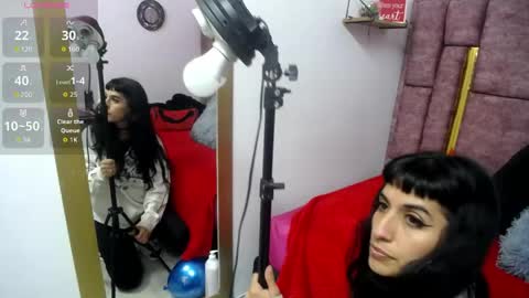 Snapshot of atenea_420 chatting on 04/29/26, 03:21 COLOMBIA online show from 04/29/26, 03:21