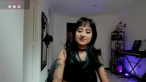 Snapshot of atenea_dragon__ chatting on 06/23/26, 07:45 Atenea online show from 06/23/26, 07:45