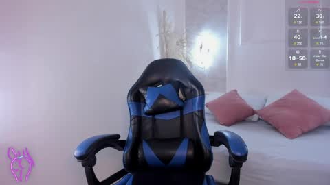 Snapshot of atenea_jones_ chatting on 04/30/26, 09:41 Atenea online show from 04/30/26, 09:41