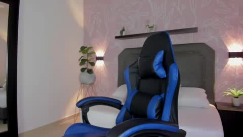 Snapshot of atenea_jones_ chatting on 06/05/26, 07:52 Atenea online show from 06/05/26, 07:52