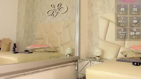 atenea lux online show from 06/12/26, 04:11