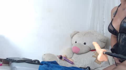 atenea online show from 11/05/25, 10:10