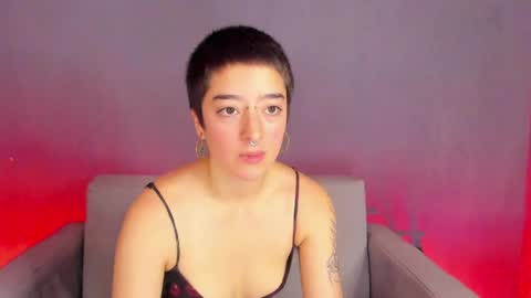 Snapshot of atheena__ chatting on 04/20/26, 01:36 Athenea online show from 04/20/26, 01:36