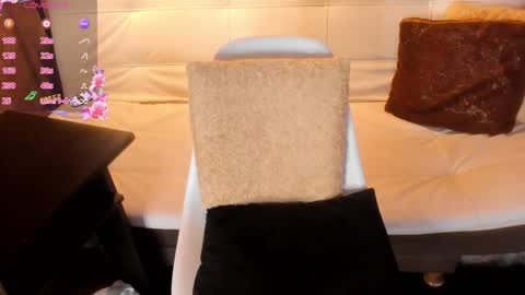 ATENEA MAKRI online show from 12/03/24, 05:45