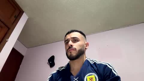 Snapshot of athlete_boy22 chatting on 05/03/26, 01:00 Atlas online show from 05/03/26, 01:00