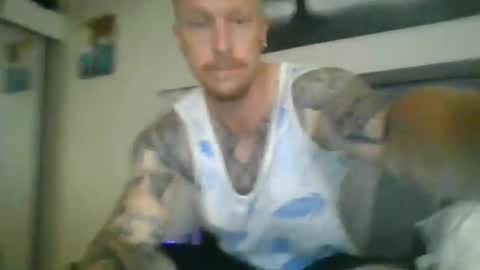 Snapshot of athletic_skater779 chatting on 05/30/26, 07:11 AthleticWhiteboy777 online show from 05/30/26, 07:11