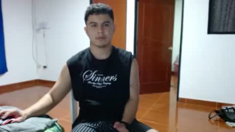 Robin online show from 11/23/25, 01:27