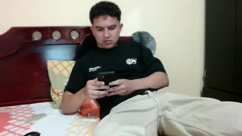 Robin online show from 02/01/26, 01:59