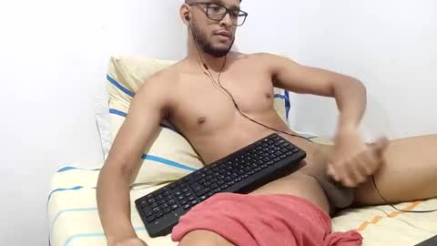 Snapshot of atorres21 chatting on 12/04/24, 03:15 Torres online show from 12/04/24, 03:15