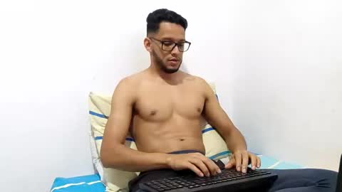 Snapshot of atorres21 chatting on 02/17/25, 02:42 Torres online show from 02/17/25, 02:42