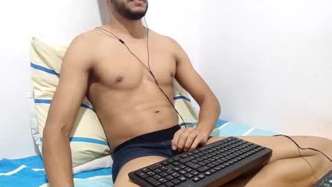 Snapshot of atorres21 chatting on 02/23/25, 04:39 Torres online show from 02/23/25, 04:39