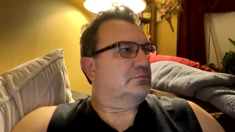 Snapshot of atozzzz chatting on 10/26/25, 04:40 atozzzz online show from 10/26/25, 04:40