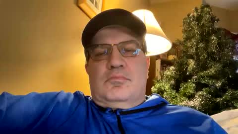 Snapshot of atozzzz chatting on 01/18/26, 10:13 atozzzz online show from 01/18/26, 10:13