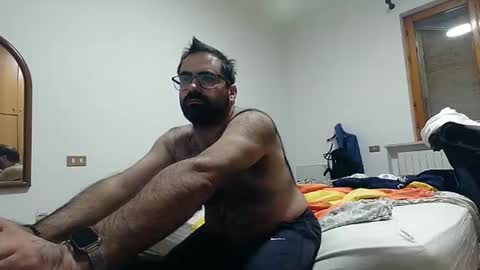 Snapshot of attila85 chatting on 10/24/25, 09:44 Bleakw85 online show from 10/24/25, 09:44