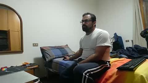 Snapshot of attila85 chatting on 11/21/25, 09:24 Bleakw85 online show from 11/21/25, 09:24