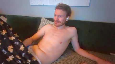 Max Powers online show from 12/24/24, 07:39