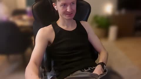 Max Powers online show from 01/12/25, 11:47