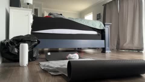 Snapshot of aty0urservic3 chatting on 03/01/26, 06:54 Alejandro online show from 03/01/26, 06:54