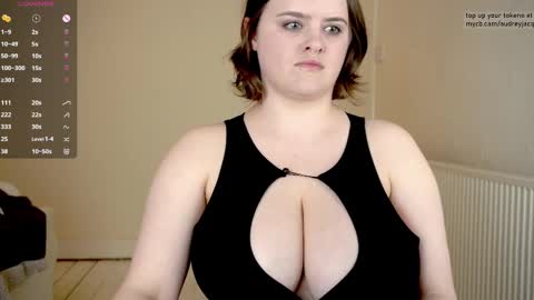 Audrey Jacq online show from 04/08/26, 06:52