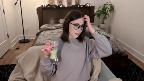 Miss Audrey online show from 12/13/24, 09:30