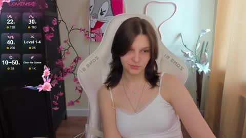 Snapshot of audreyykim chatting on 06/08/26, 06:47 Audrey online show from 06/08/26, 06:47
