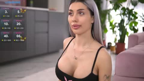Isabella online show from 05/29/26, 06:00