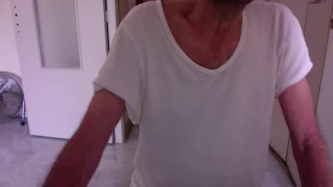 Snapshot of auguste688483 chatting on 04/02/26, 08:23 auguste688483 online show from 04/02/26, 08:23