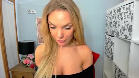 AulloraSensual online show from 12/16/24, 09:46