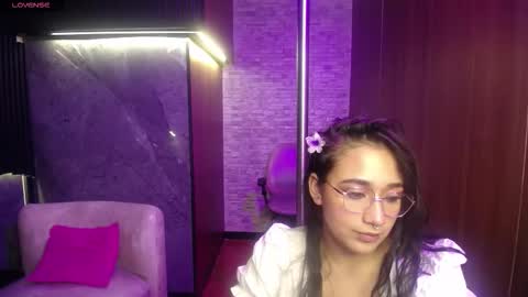 Snapshot of aura_cute_ chatting on 03/04/26, 03:56 aura_cute_ online show from 03/04/26, 03:56