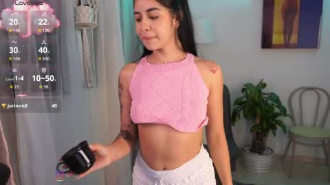 Snapshot of aura_sensual chatting on 05/14/26, 11:33 . online show from 05/14/26, 11:33