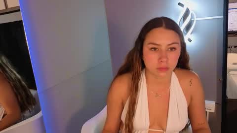 Snapshot of aura_verde chatting on 02/21/26, 03:18 aura verde online show from 02/21/26, 03:18