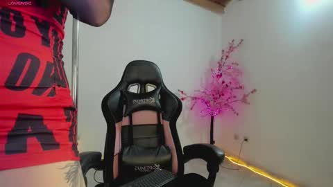 Snapshot of aurabonett chatting on 09/14/25, 05:28 aura online show from 09/14/25, 05:28