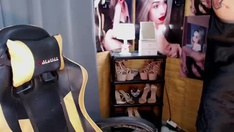 Miss awra online show from 03/10/25, 05:22