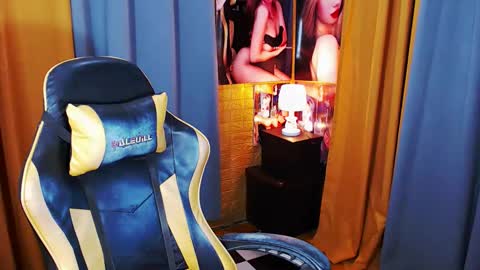 Miss awra online show from 04/14/26, 06:30