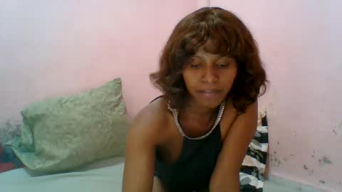 Snapshot of aurelia107 chatting on 06/27/26, 11:15 aurelia107 online show from 06/27/26, 11:15