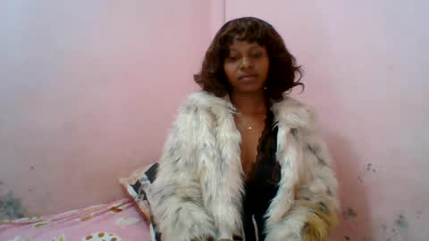 Snapshot of aurelia107 chatting on 07/05/26, 03:45 aurelia107 online show from 07/05/26, 03:45