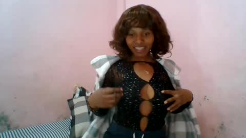 Snapshot of aurelia107 chatting on 07/12/26, 10:50 aurelia107 online show from 07/12/26, 10:50